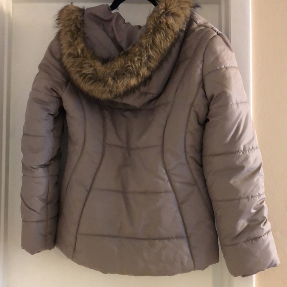Weather Tamer puff jacket with faux fur hood- size small - Picture 4 of 4